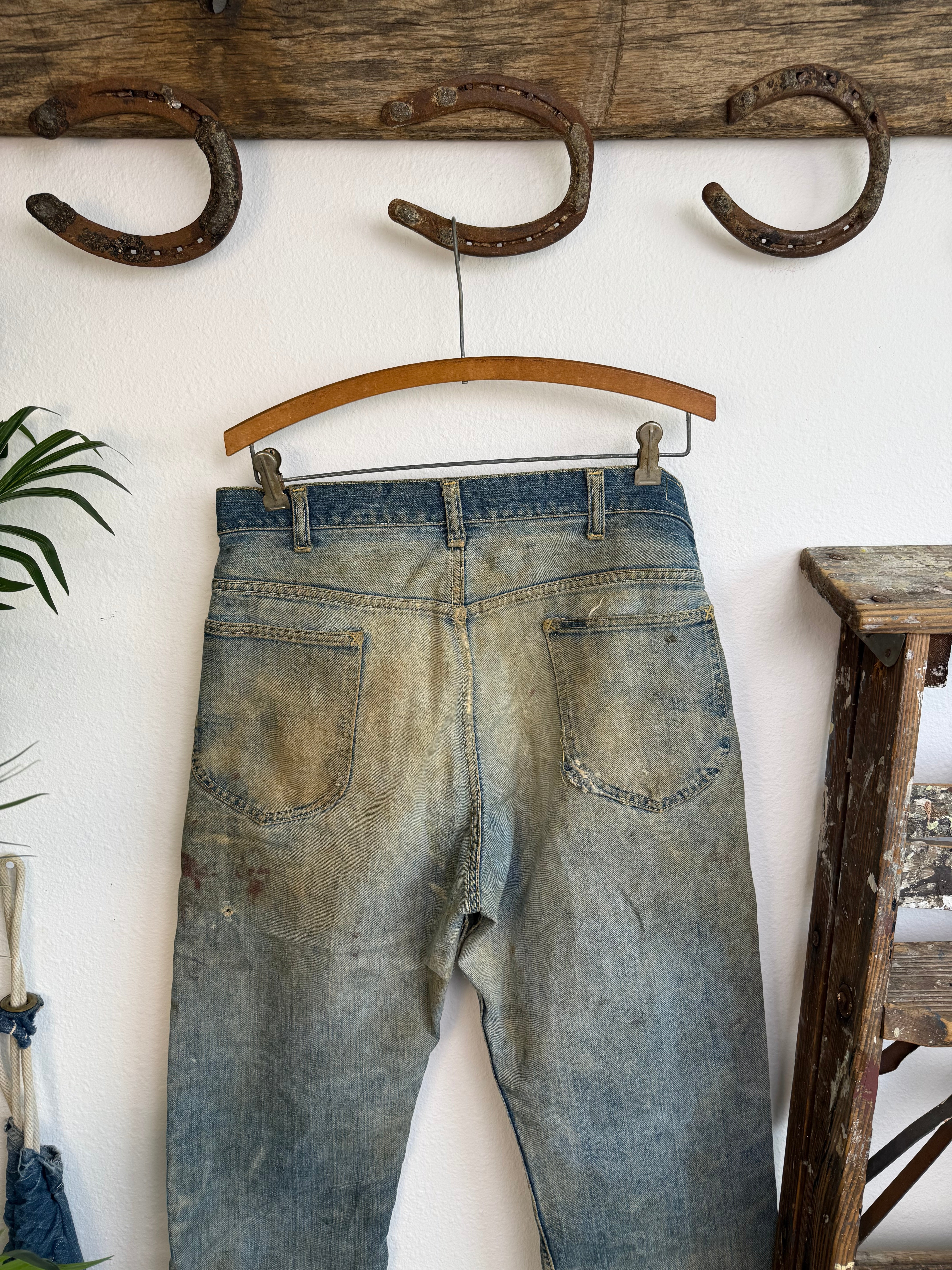 1960s Lee Rider Distressed Splatter Paint Jeans (34)