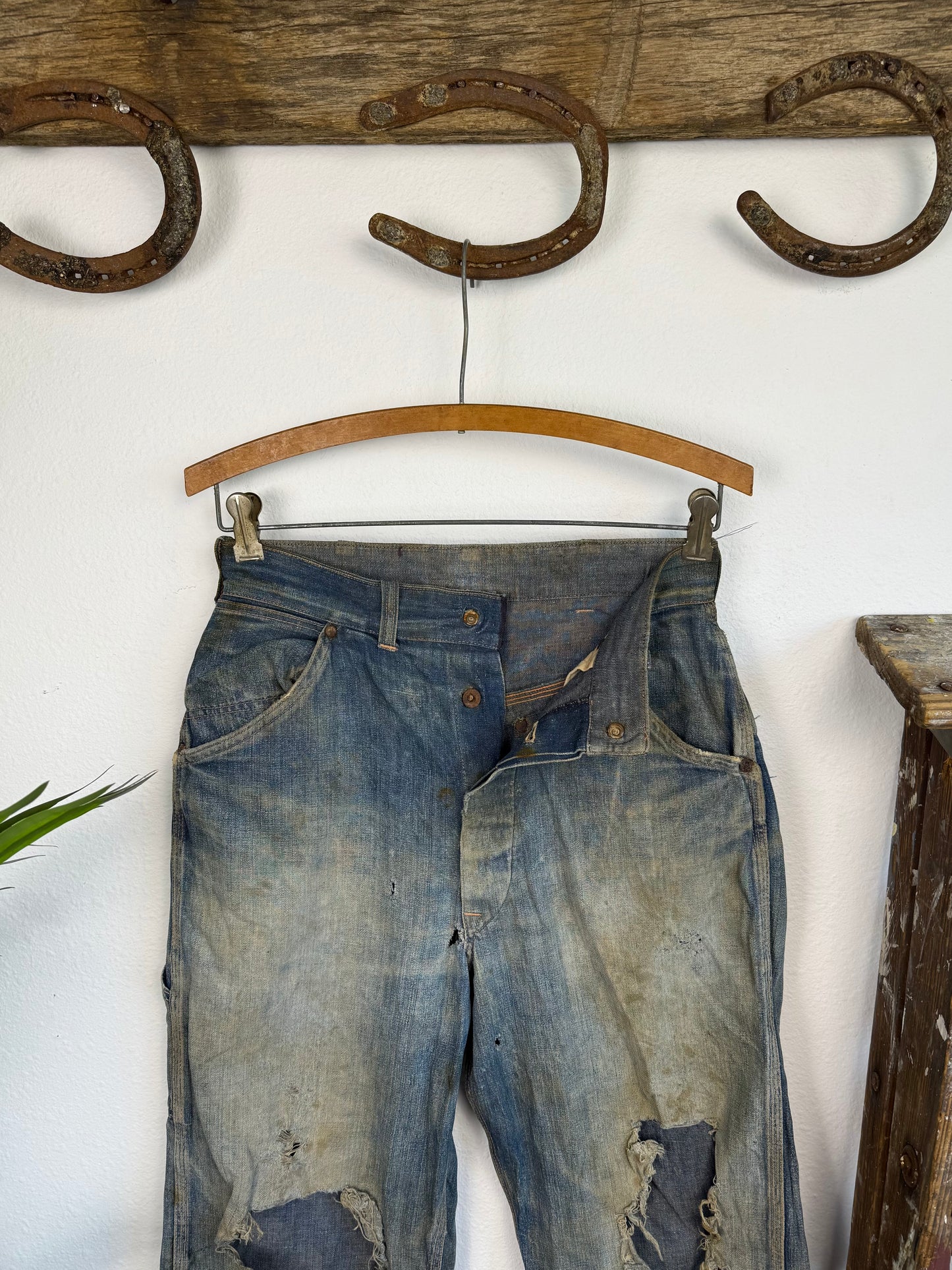 1940s Donut Button Distressed Carpenter Jeans (28)