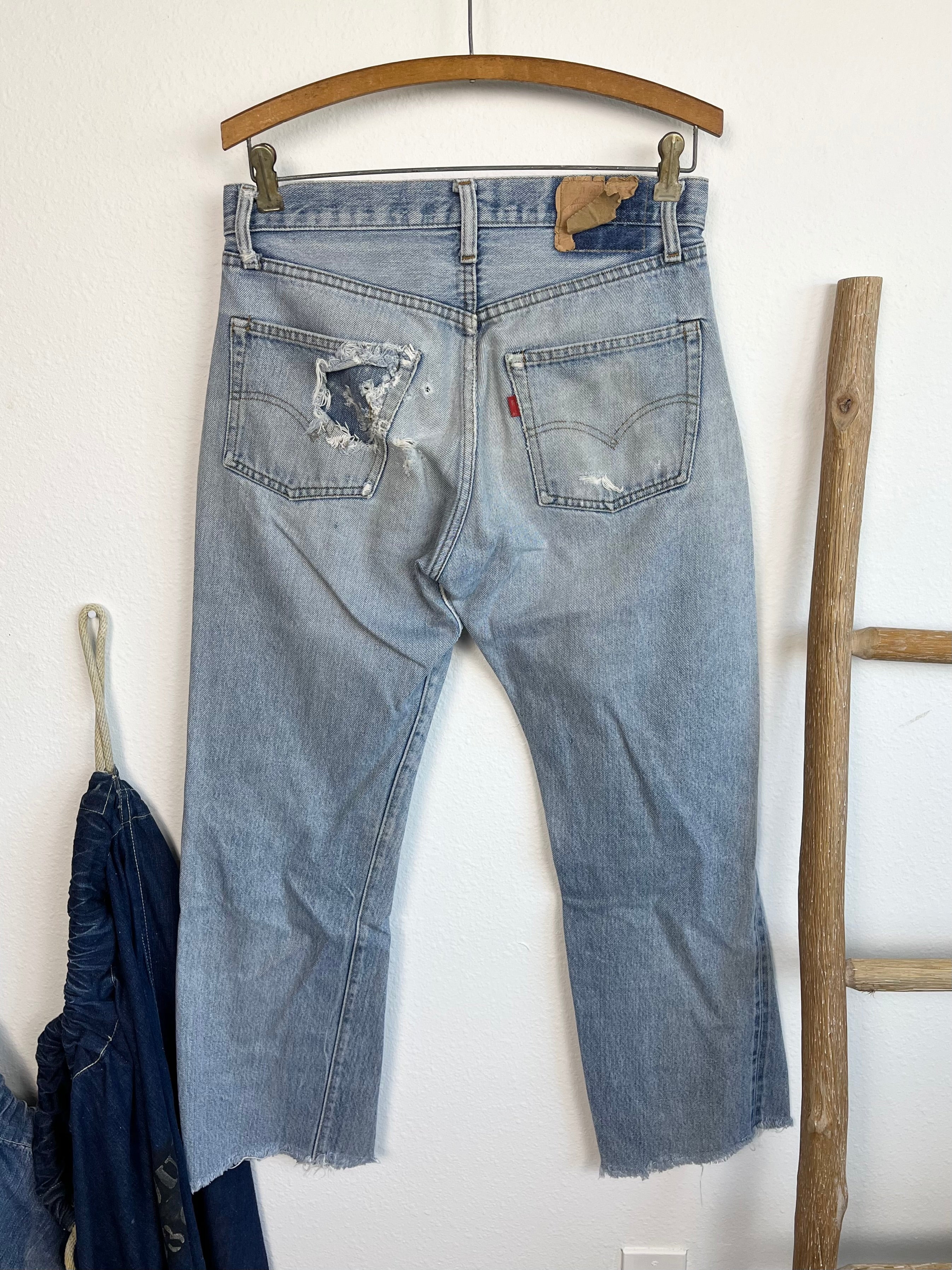 1970’s Levi’s 501 Selvedge Light Wash Jeans (30)