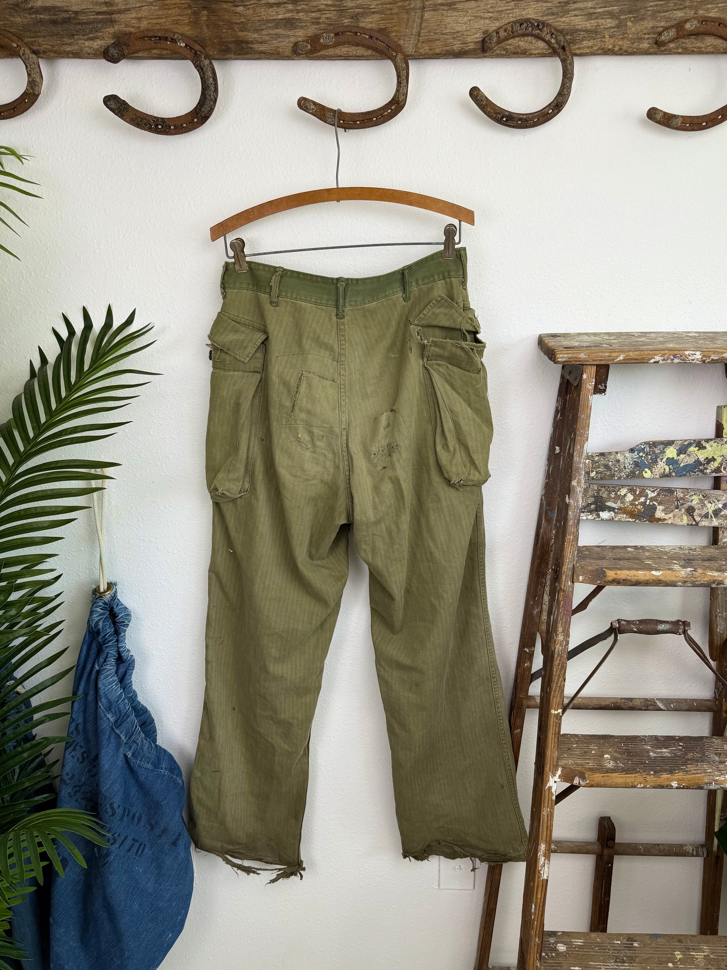 1940s WW2 13 Star Pinstripe Cargo Pants (31)