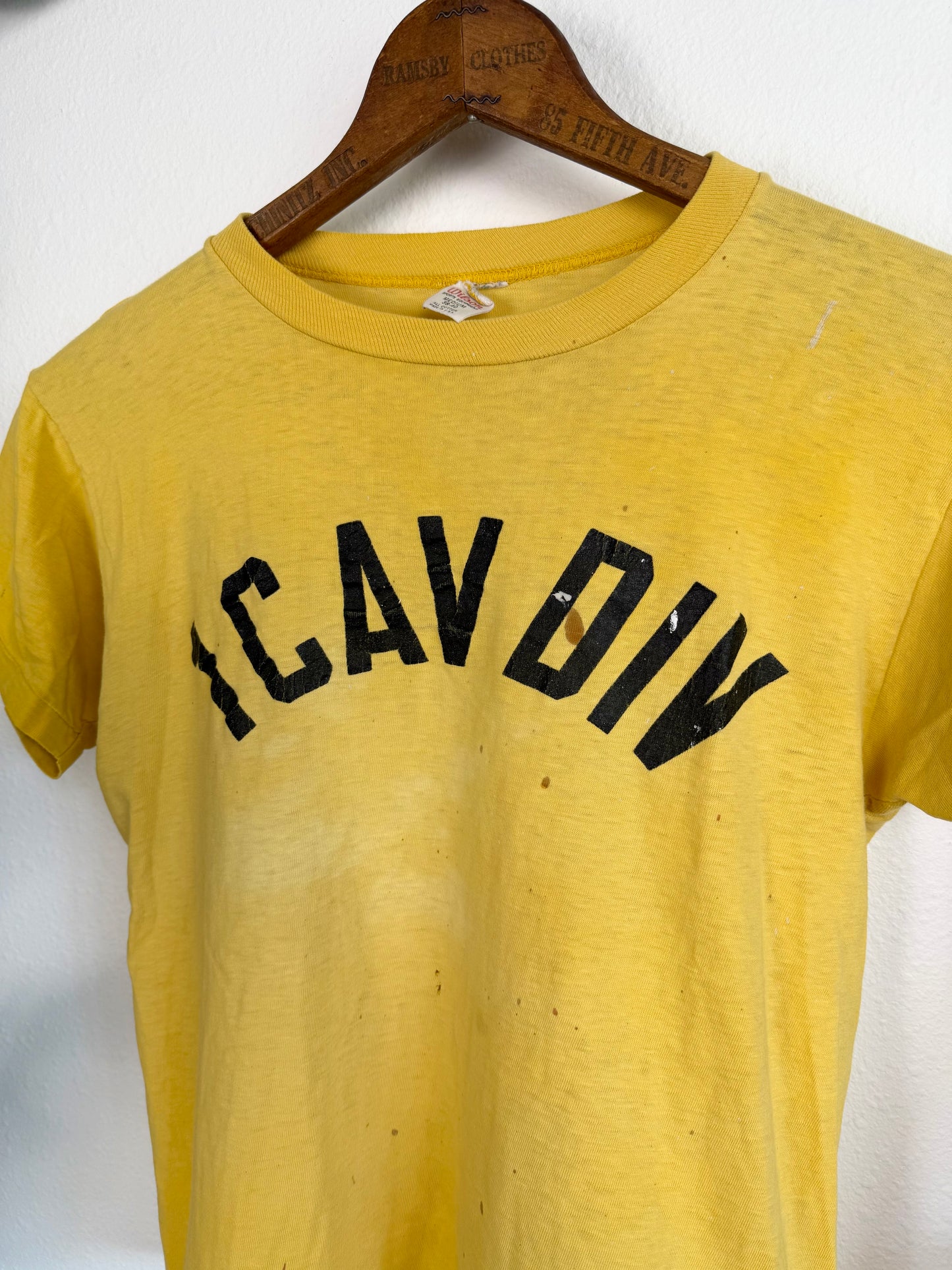 1960s Wilson ‘1 Cav Div’ Sun Faded Military Tee (S/M)