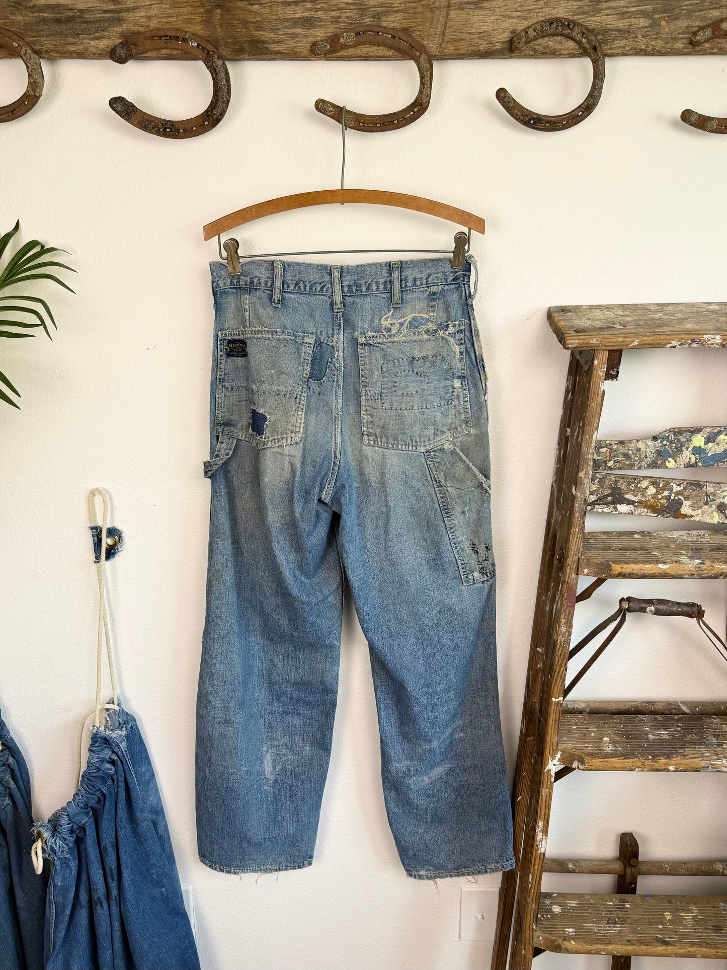 1950s Oshkosh Distressed ‘Mud’ Carpenter Jeans (30)