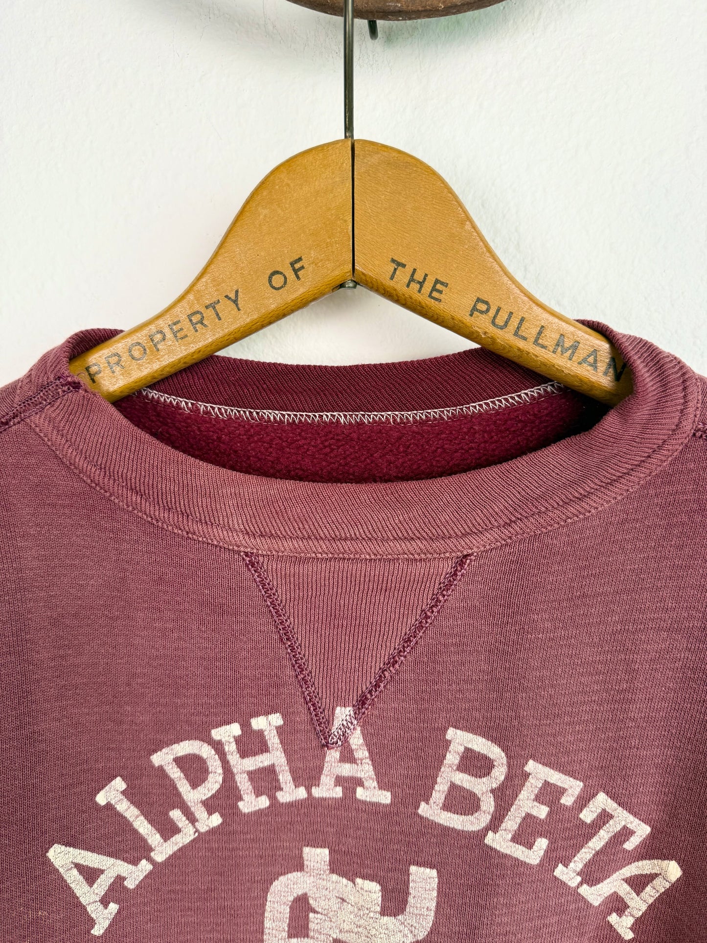 1950s Maroon Single V ‘Perfectly Faded’ Frat Sweatshirt (S/M)