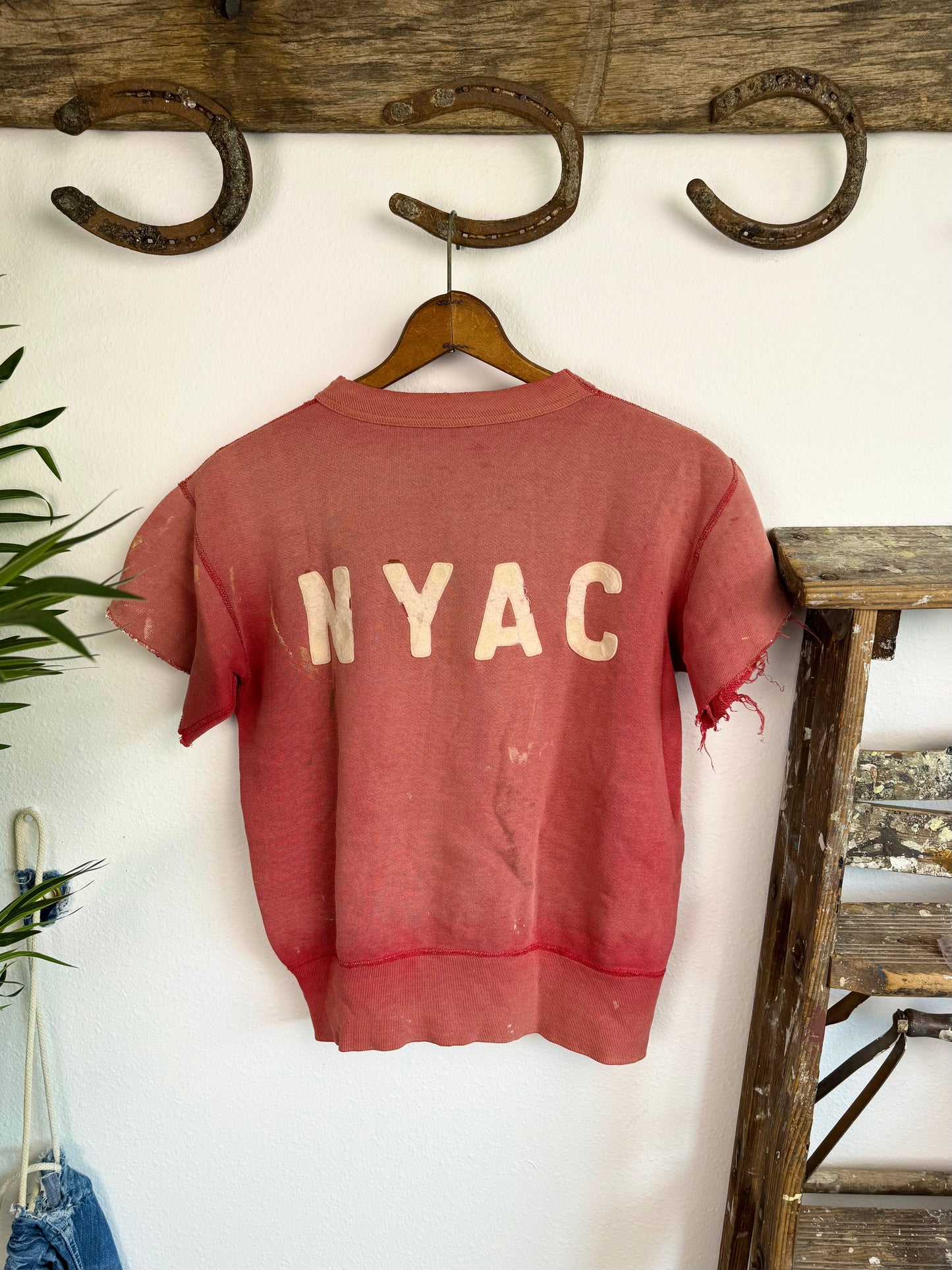 1950s ‘NYAC’ Winged Foot Single V Cut Off Sweatshirt (M/L)