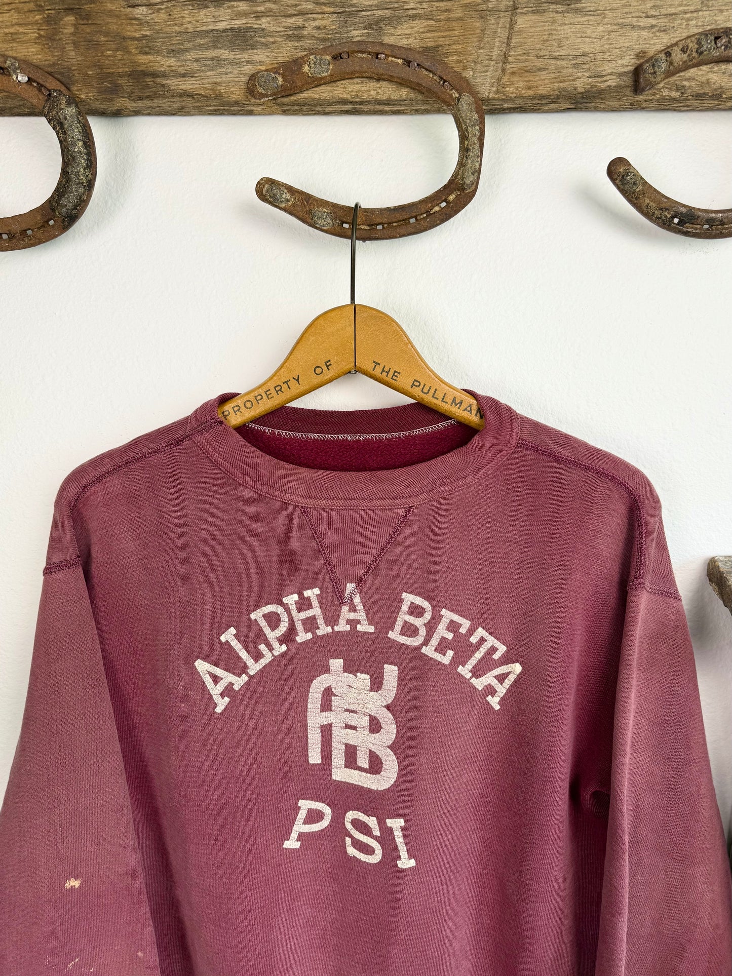 1950s Maroon Single V ‘Perfectly Faded’ Frat Sweatshirt (S/M)