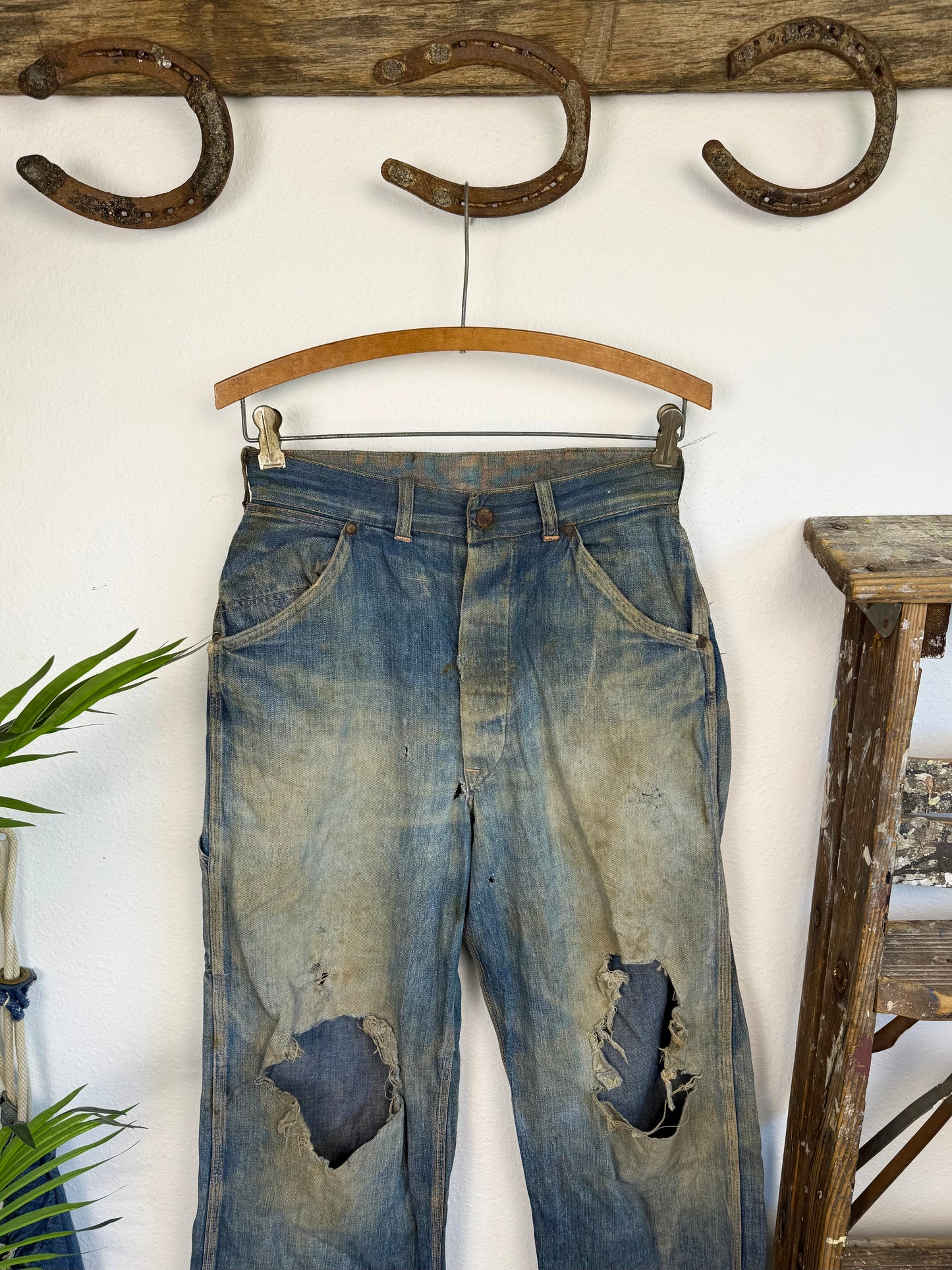 1940s Donut Button Distressed Carpenter Jeans (28)