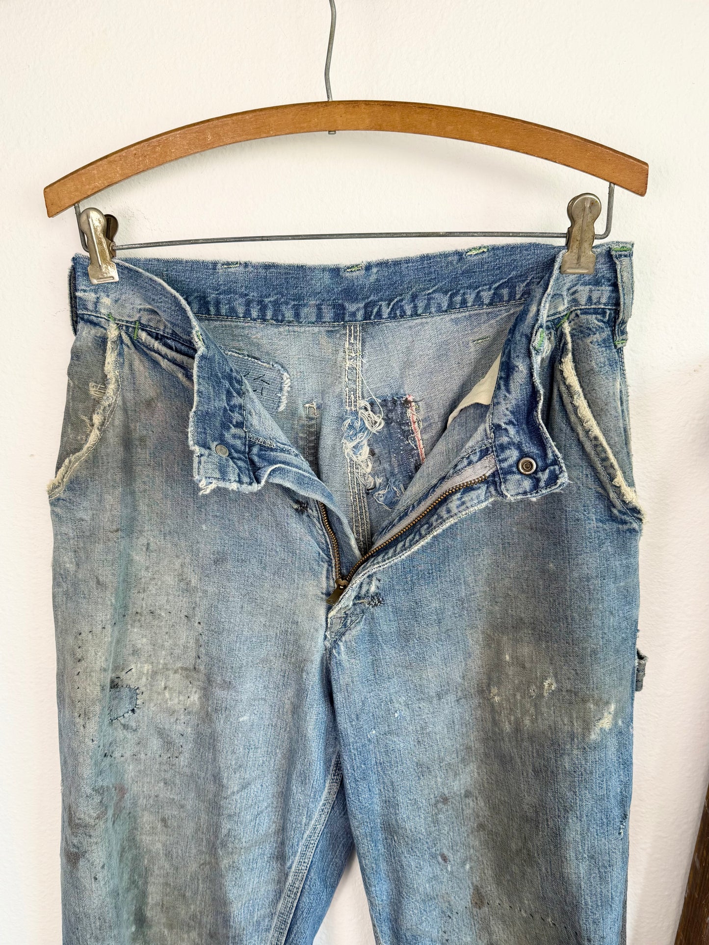 1950s Oshkosh Distressed ‘Mud’ Carpenter Jeans (30)