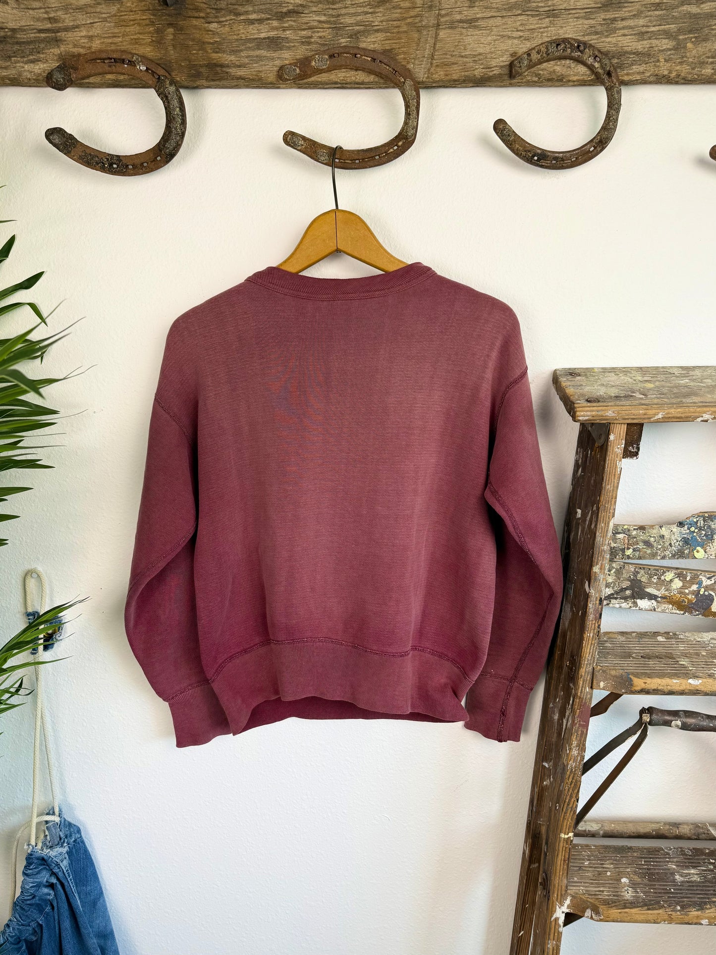 1950s Maroon Single V ‘Perfectly Faded’ Frat Sweatshirt (S/M)