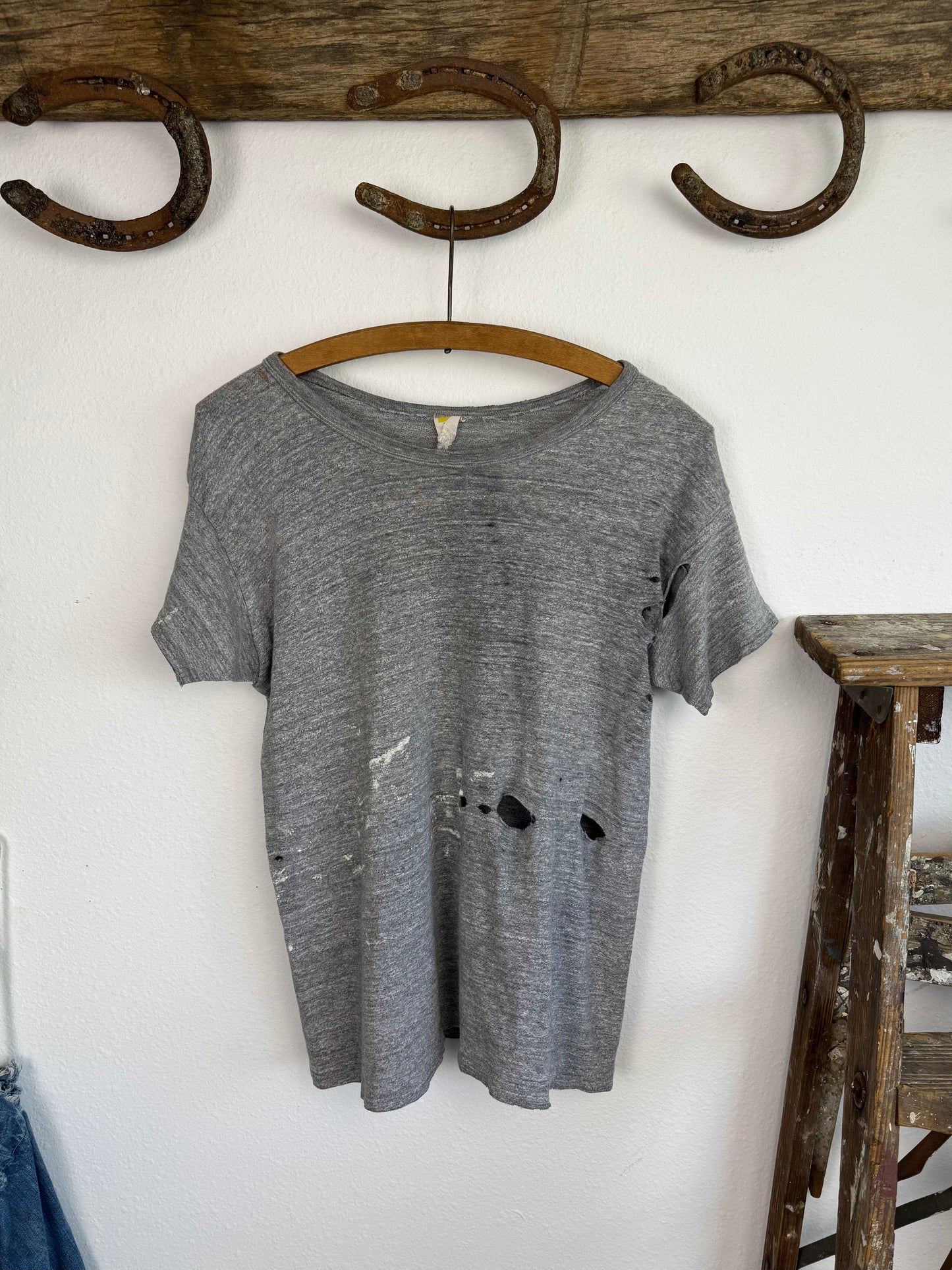 1970s Russell Athletic Distressed Grey Tee (S/M)