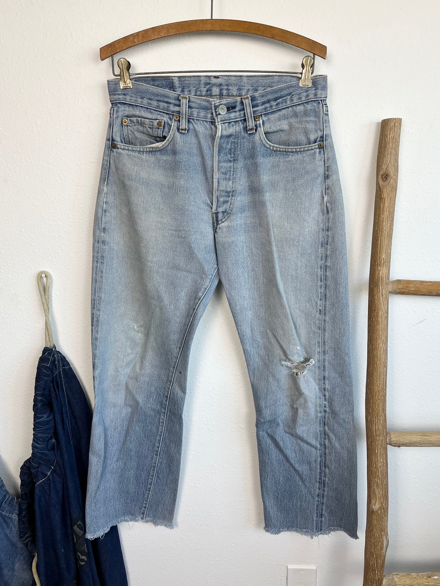 1970’s Levi’s 501 Selvedge Light Wash Jeans (30)