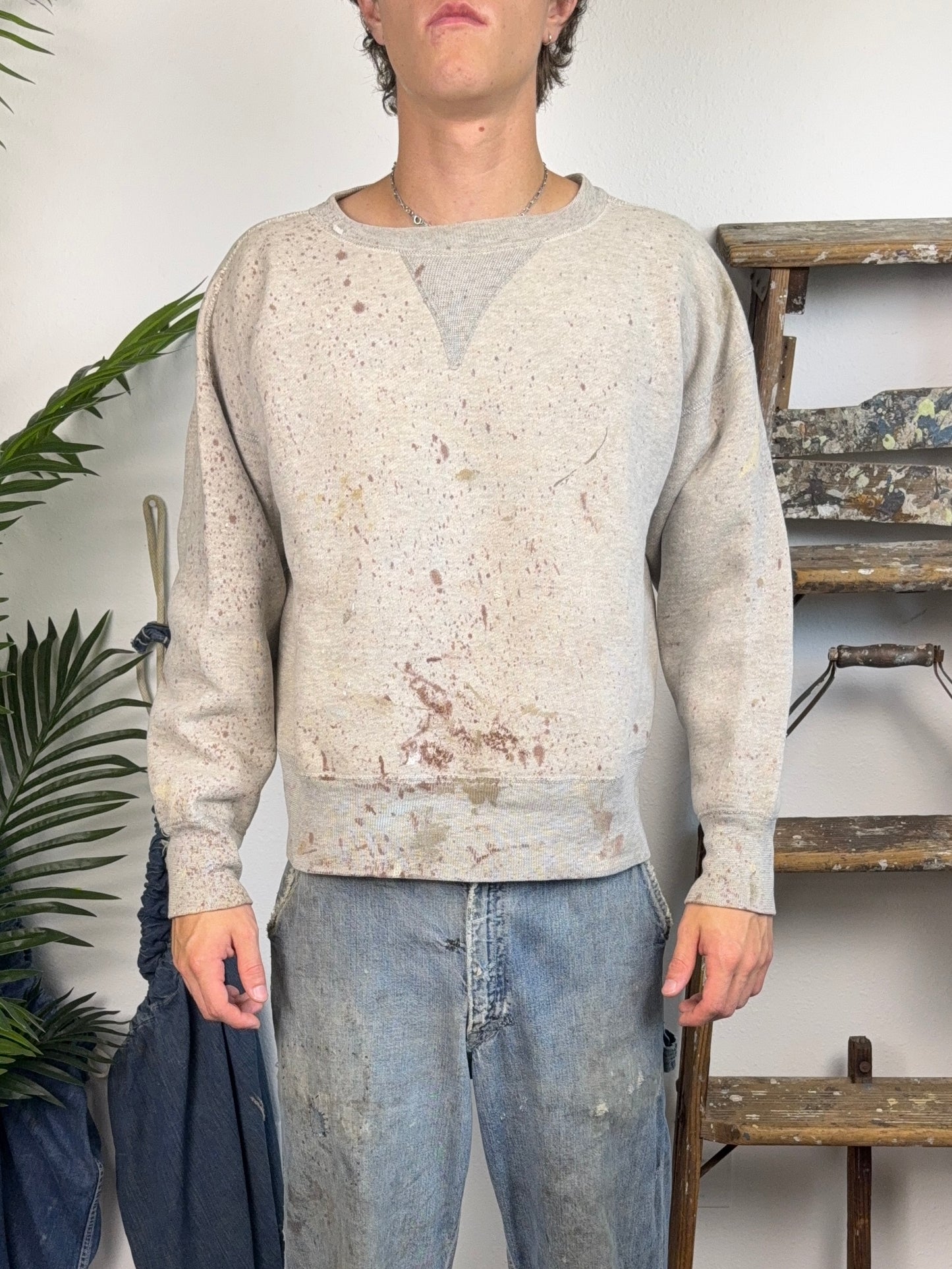 1940’s Two Tone Paint Splatter Deep Single V Sweatshirt (M/L)
