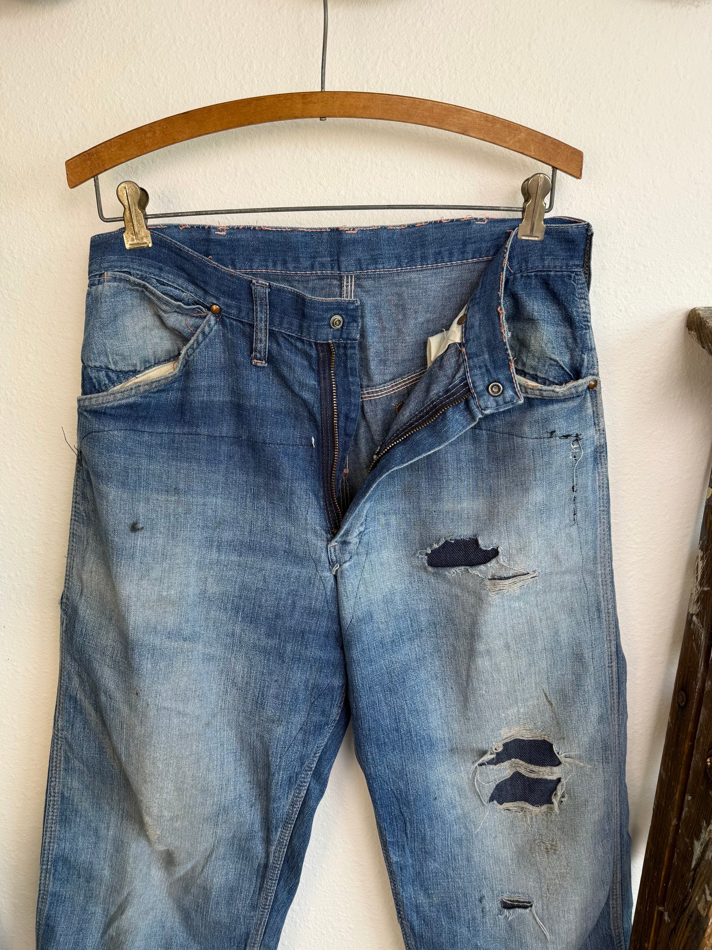 1950s Faded & Repaired Carpenter Jeans (32)
