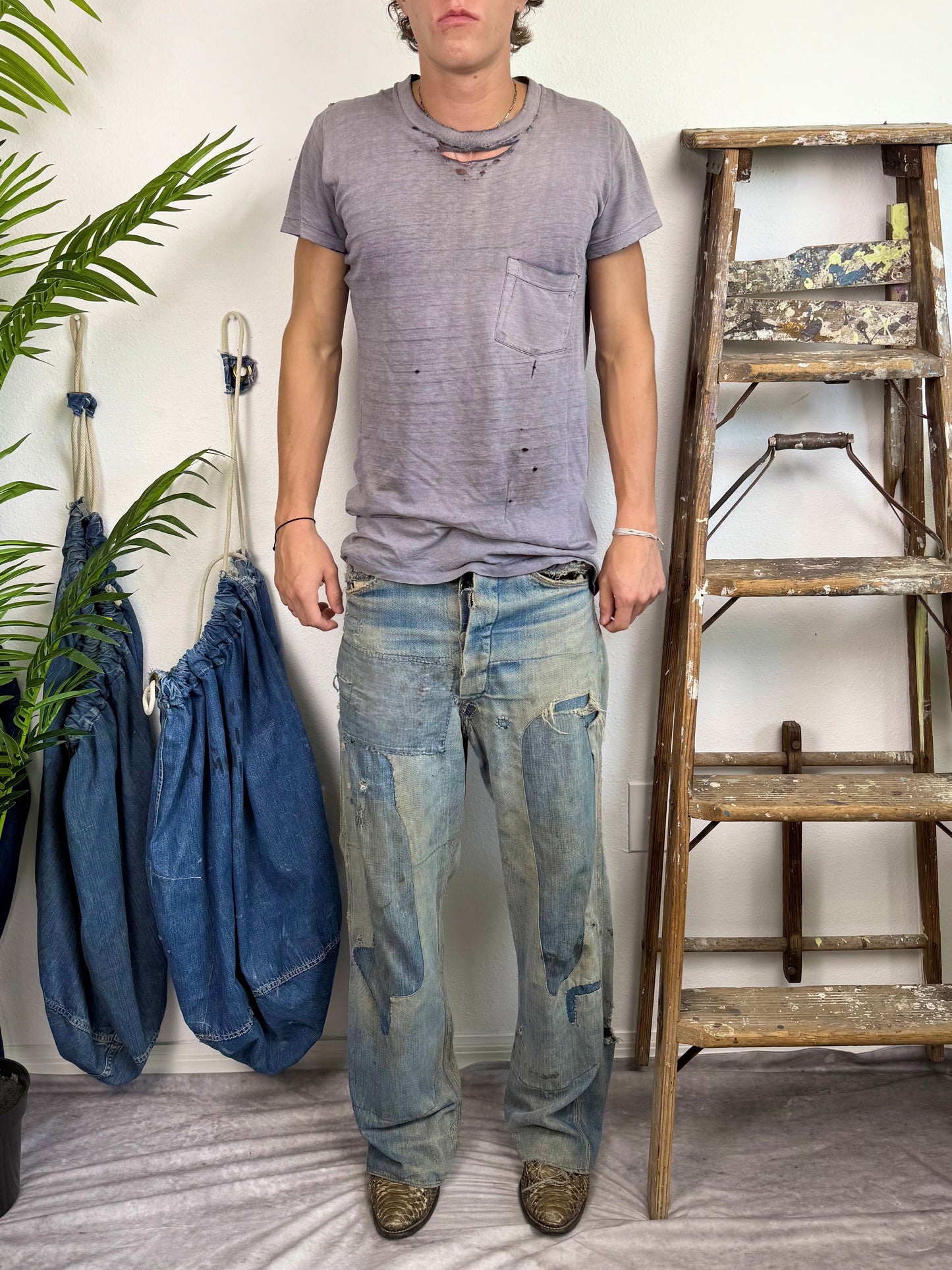 1960s Perfectly Sun Faded Navy Pocket Tee (M/L)