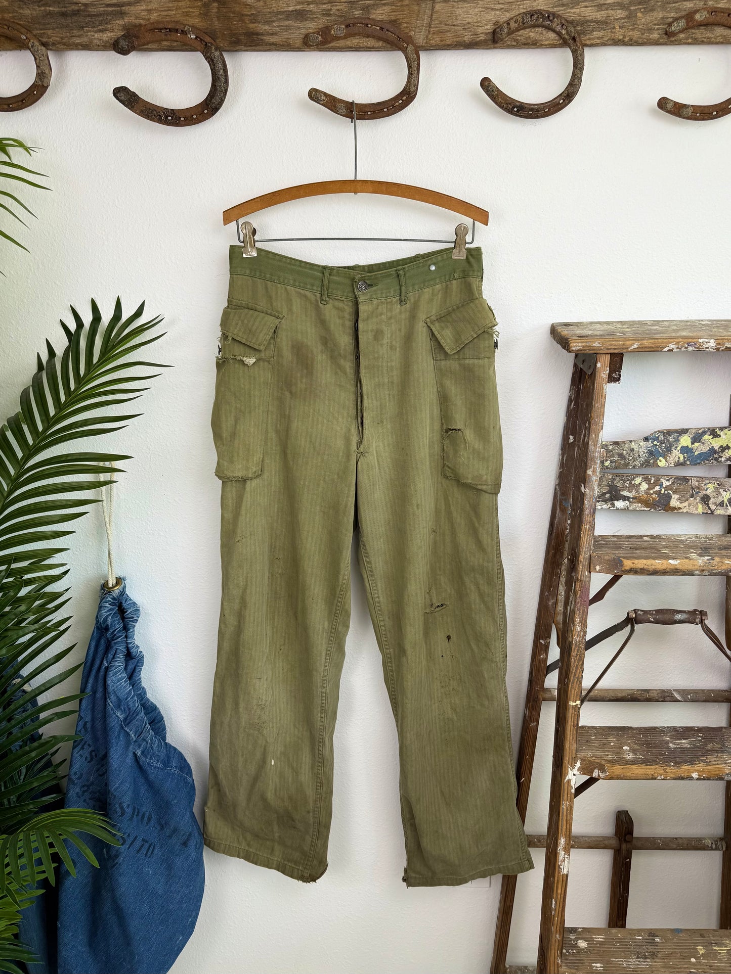1940s WW2 13 Star Pinstripe Cargo Pants (31)