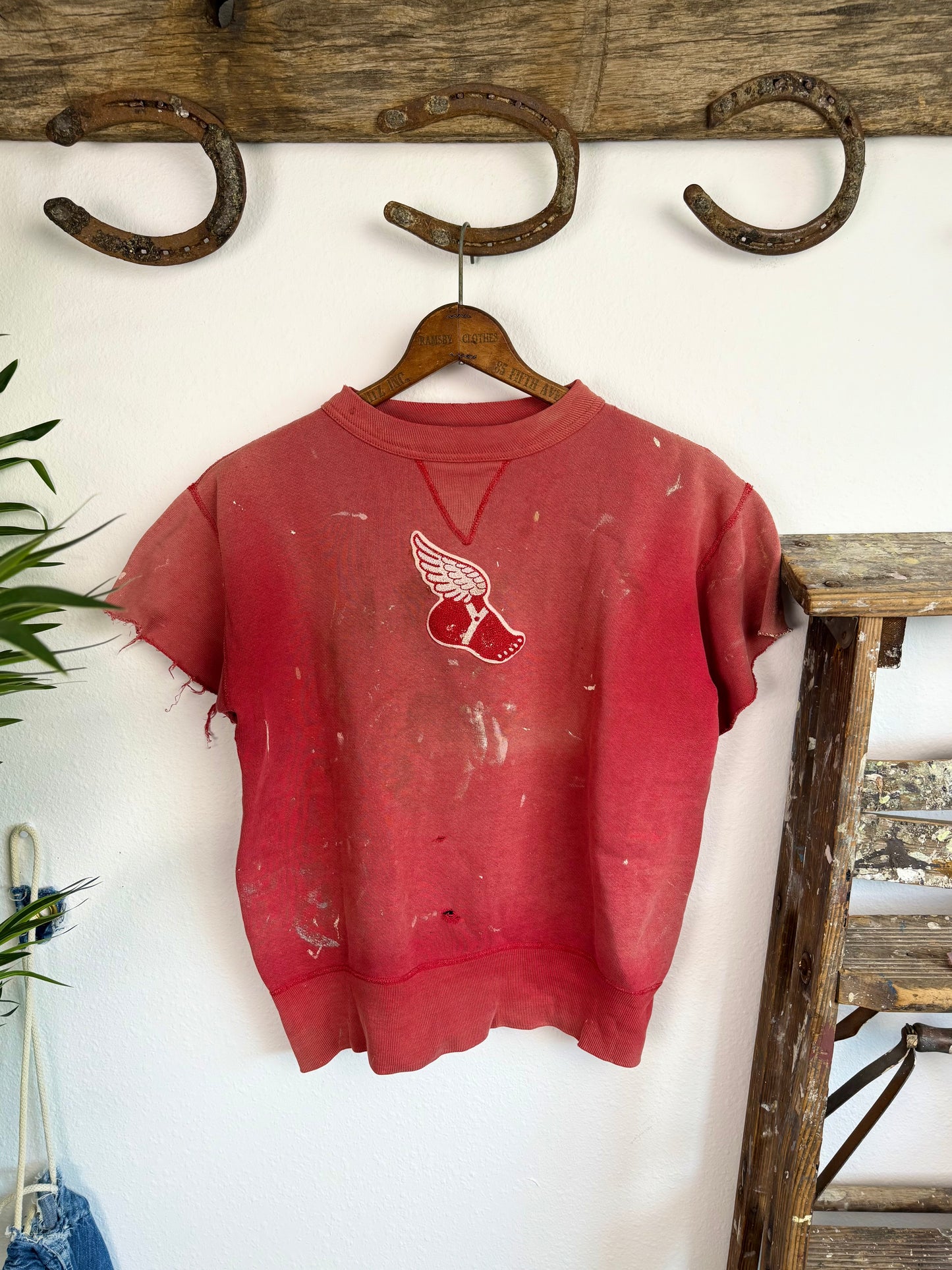 1950s ‘NYAC’ Winged Foot Single V Cut Off Sweatshirt (M/L)