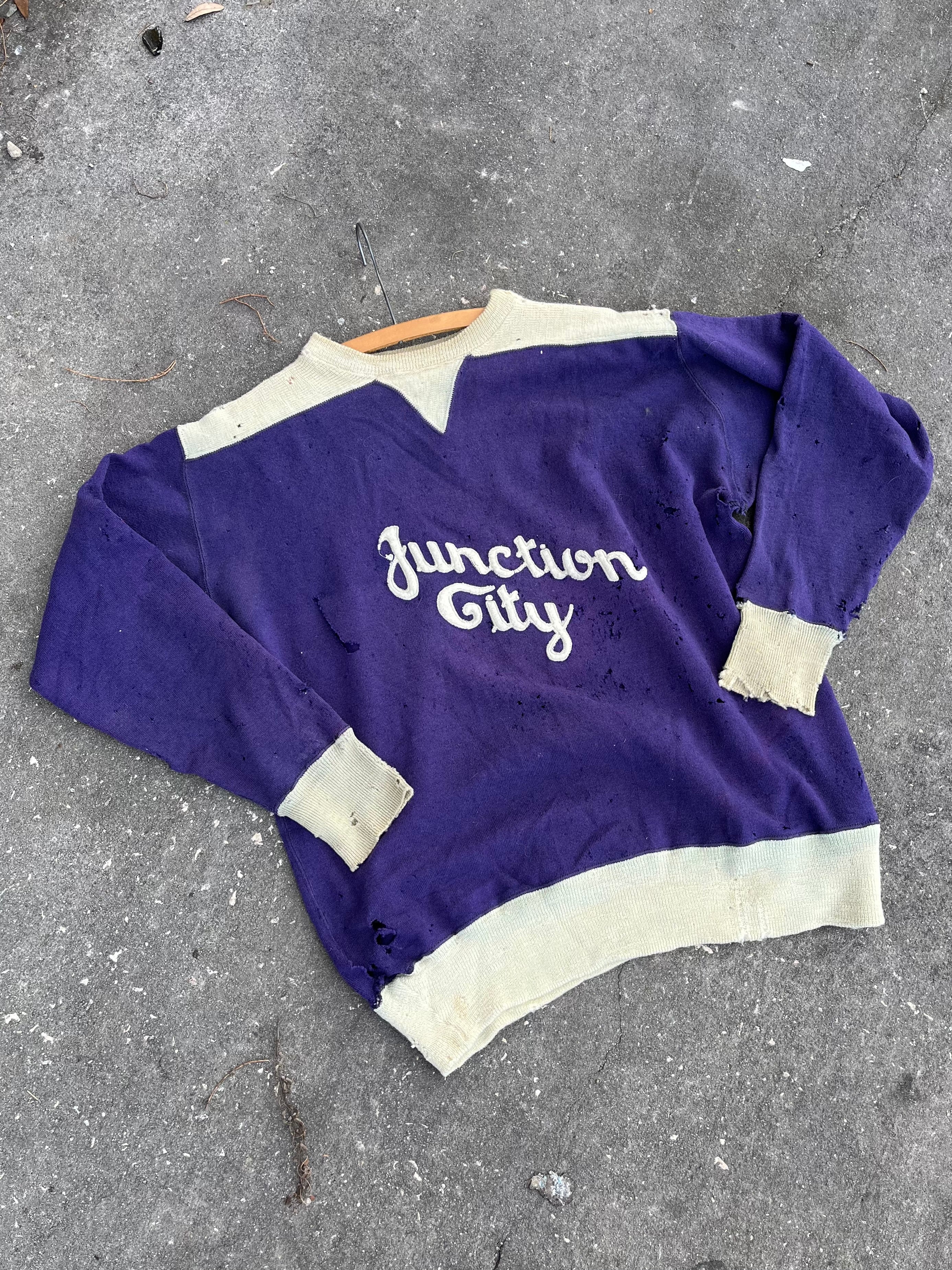 1920’s/1930’s Two Tone Double V Lowe & Campbell Sweatshirt (M/L)