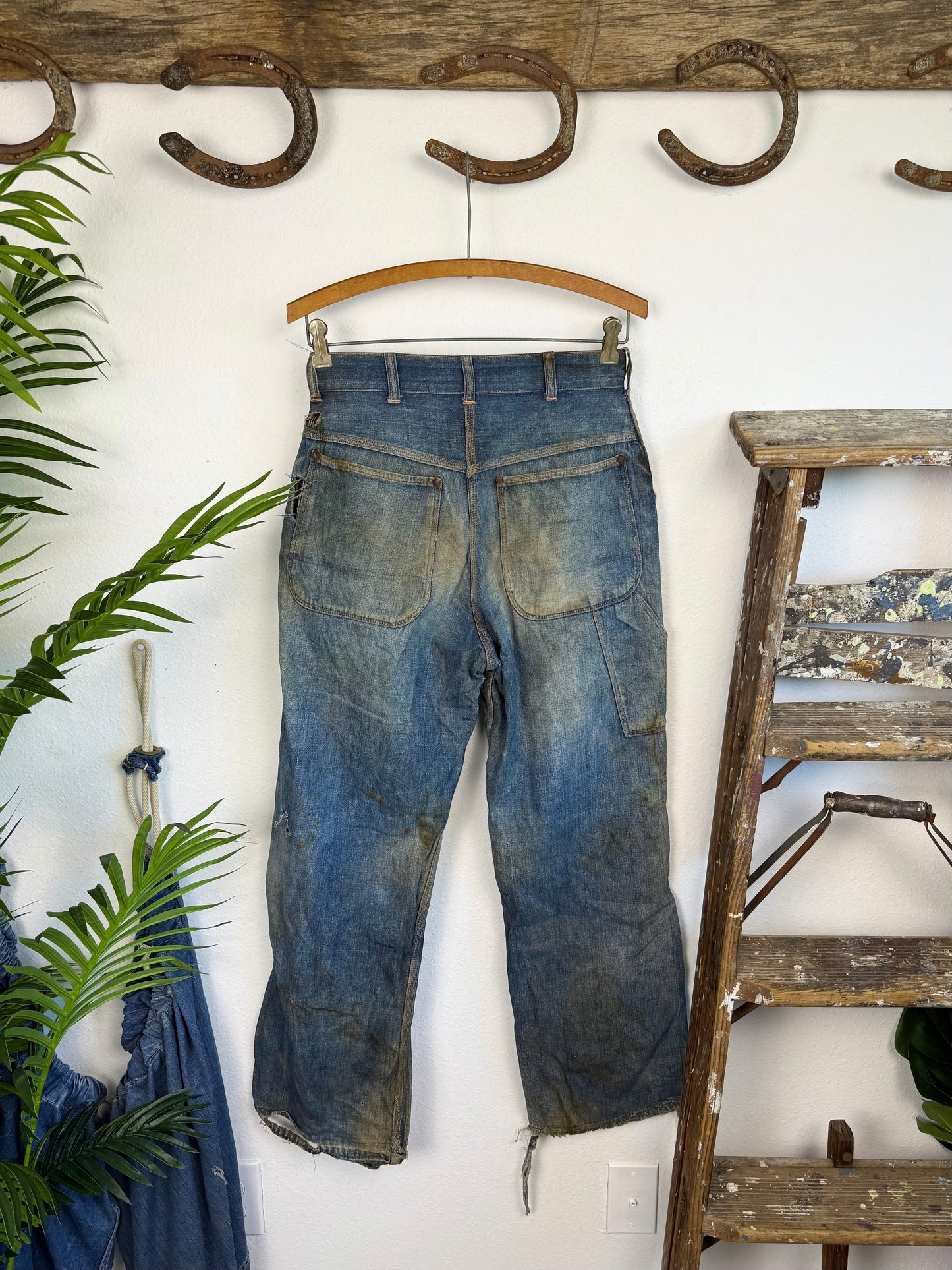 1940s Donut Button Distressed Carpenter Jeans (28)