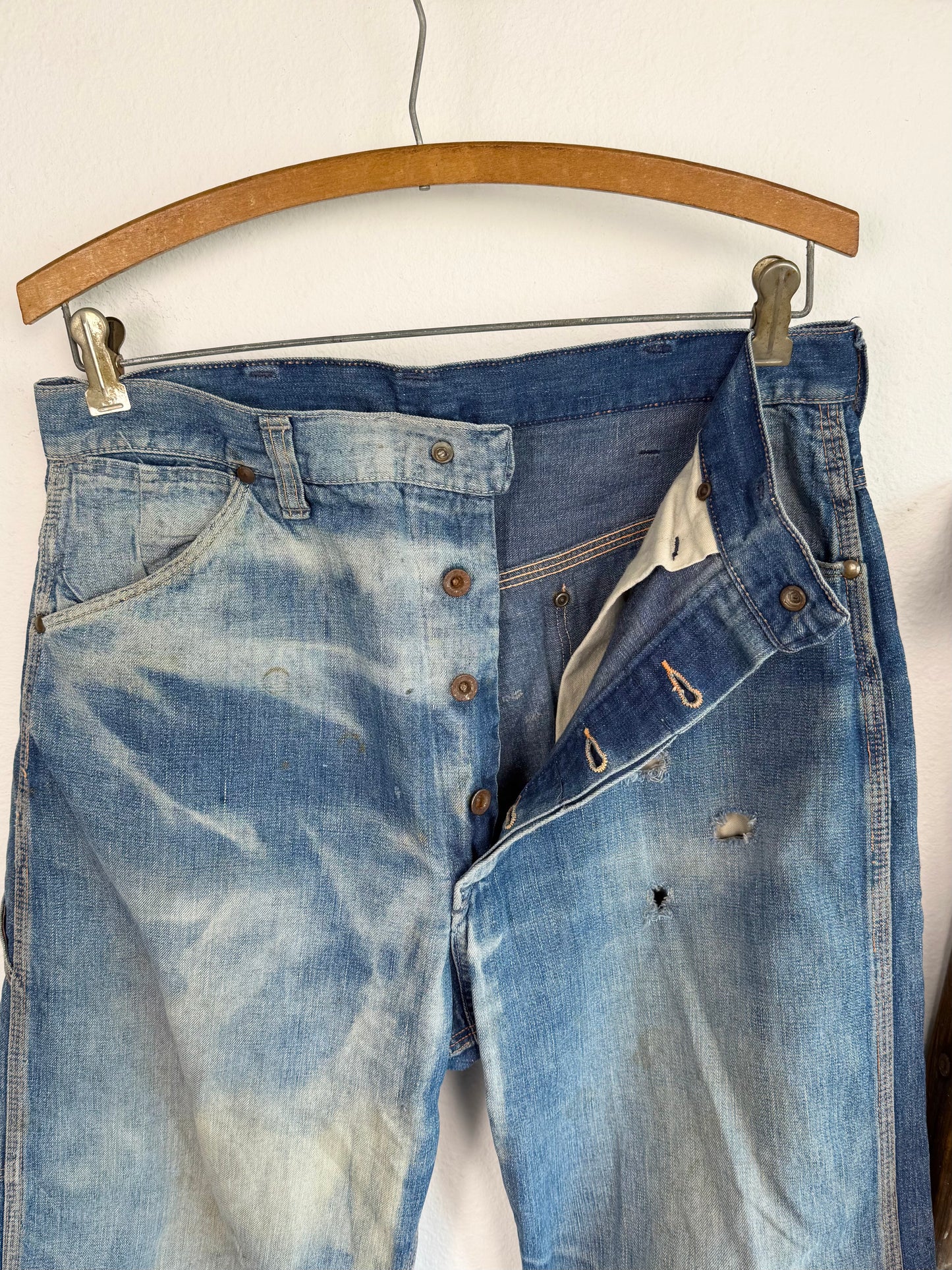 1940s Sanforized Donut Button Sun Faded Denim Jeans (32)