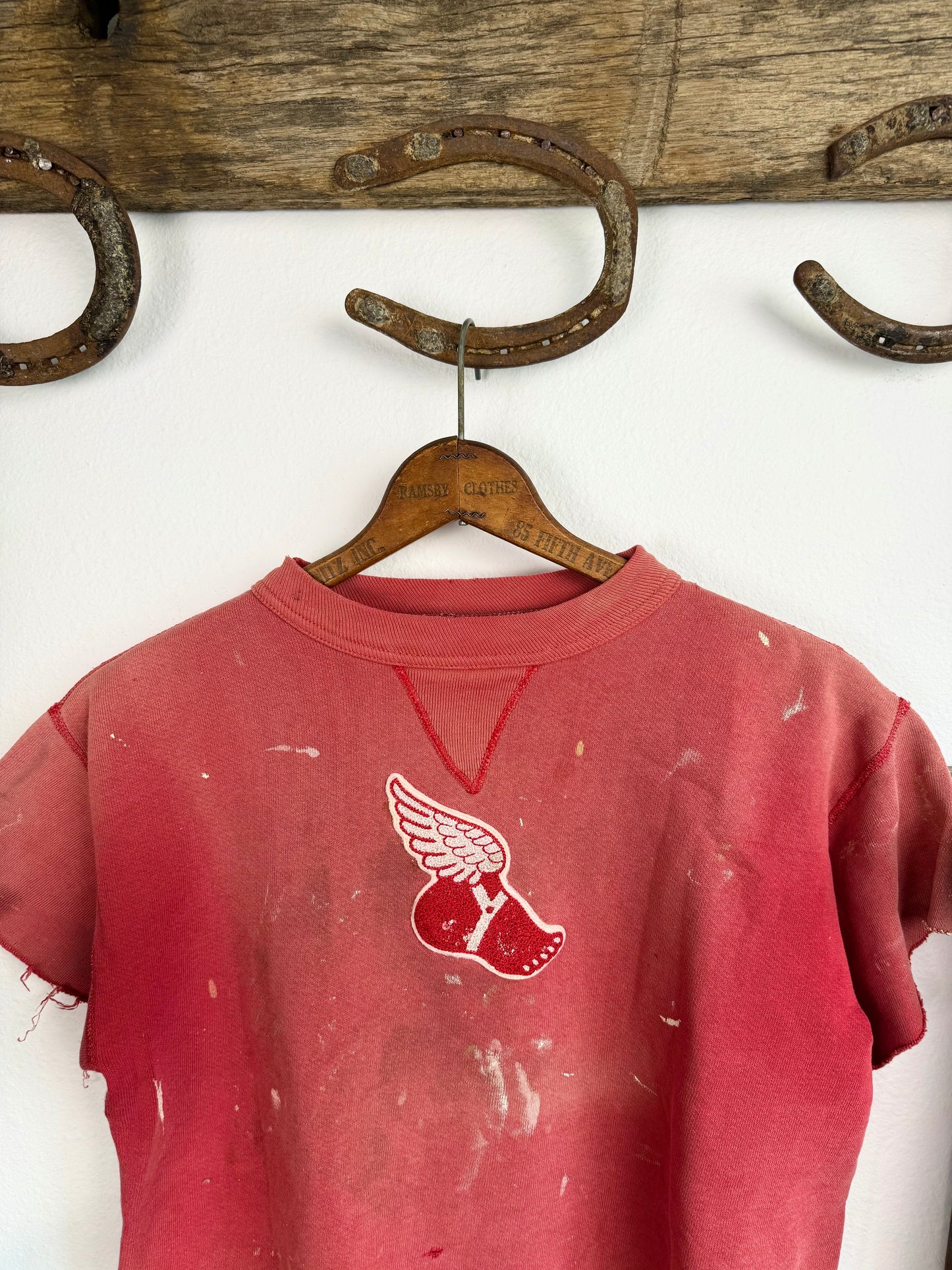 1950s ‘NYAC’ Winged Foot Single V Cut Off Sweatshirt (M/L)