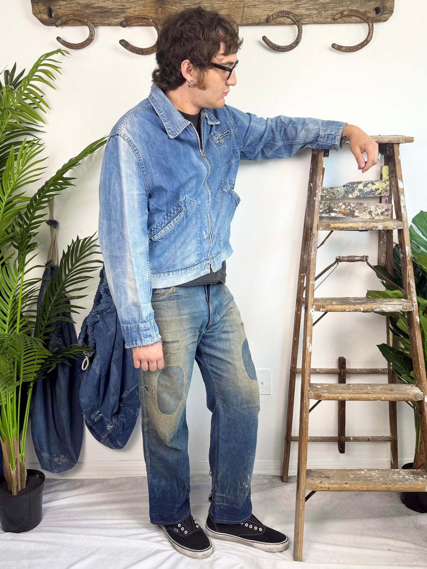 1940s Pocket Zipper Sun Faded Denim Jacket (XL)