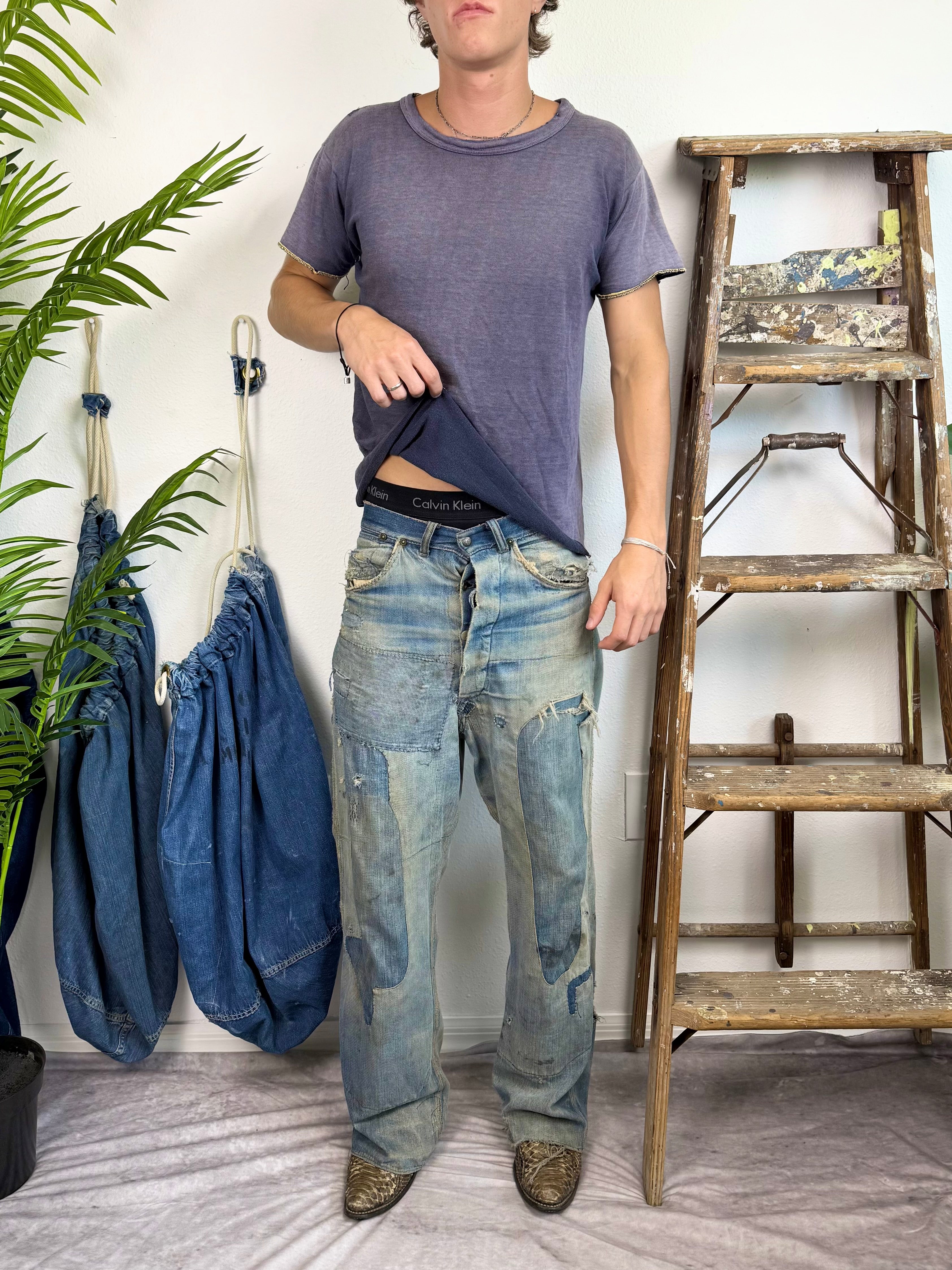 1960s Perfectly Sun Faded Navy Blank Tee (S/M)