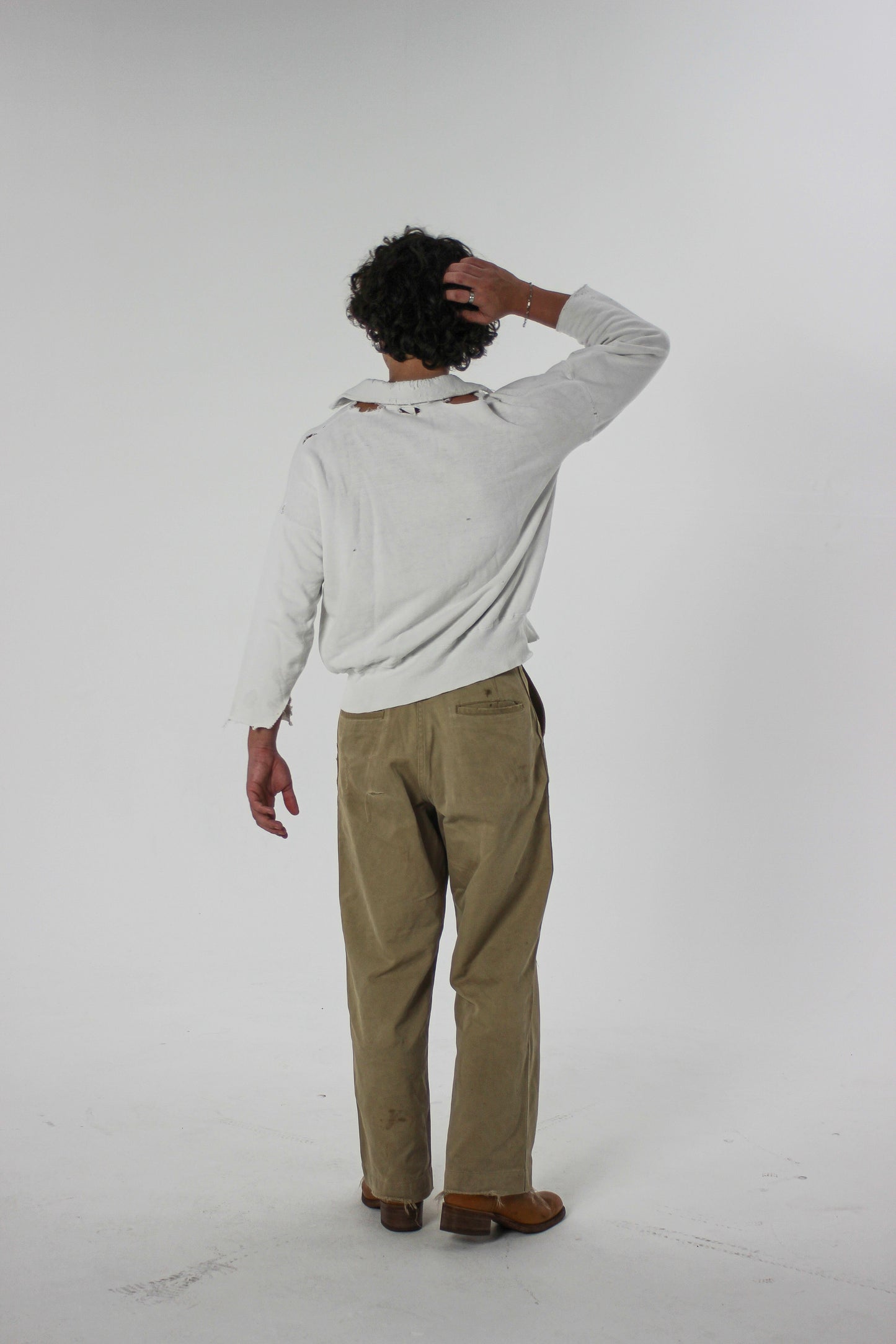 1950s ‘Chopper’ Distressed White Quarter Zip Sweatshirt (M/L)