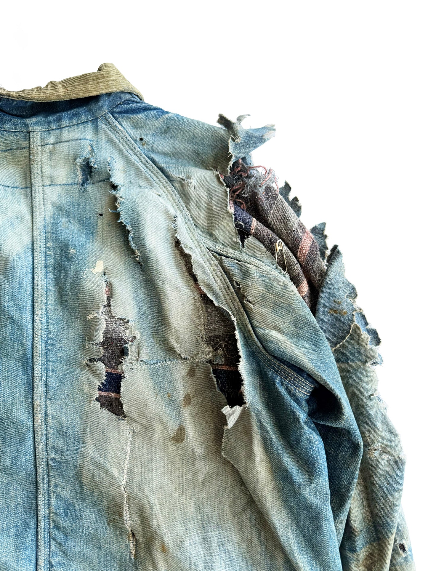 1940s Heavily Distressed and Sun Faded Denim Chore Jacket (M/L)