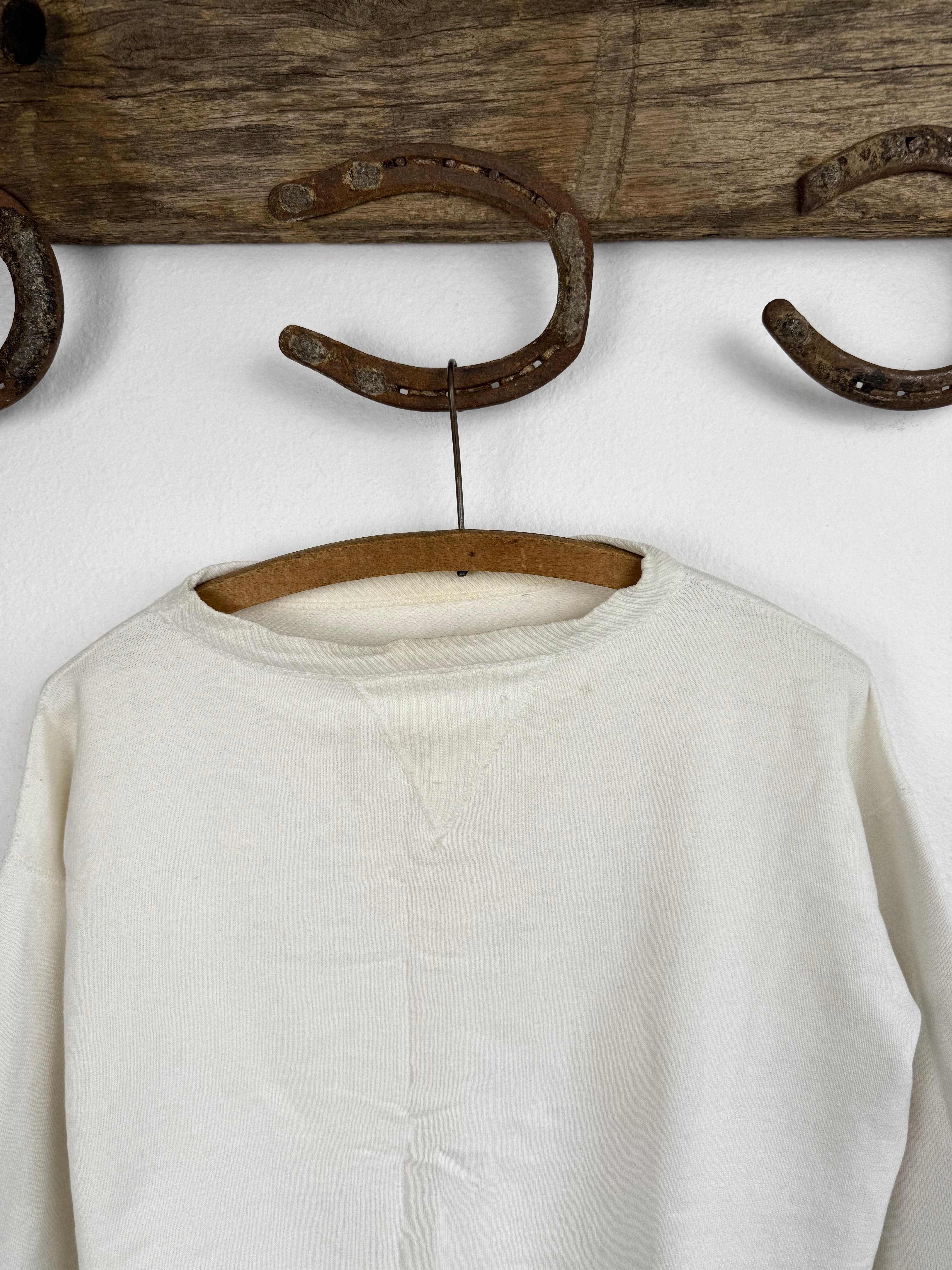 1940s White Ribbed Single V Sweatshirt (S/M)
