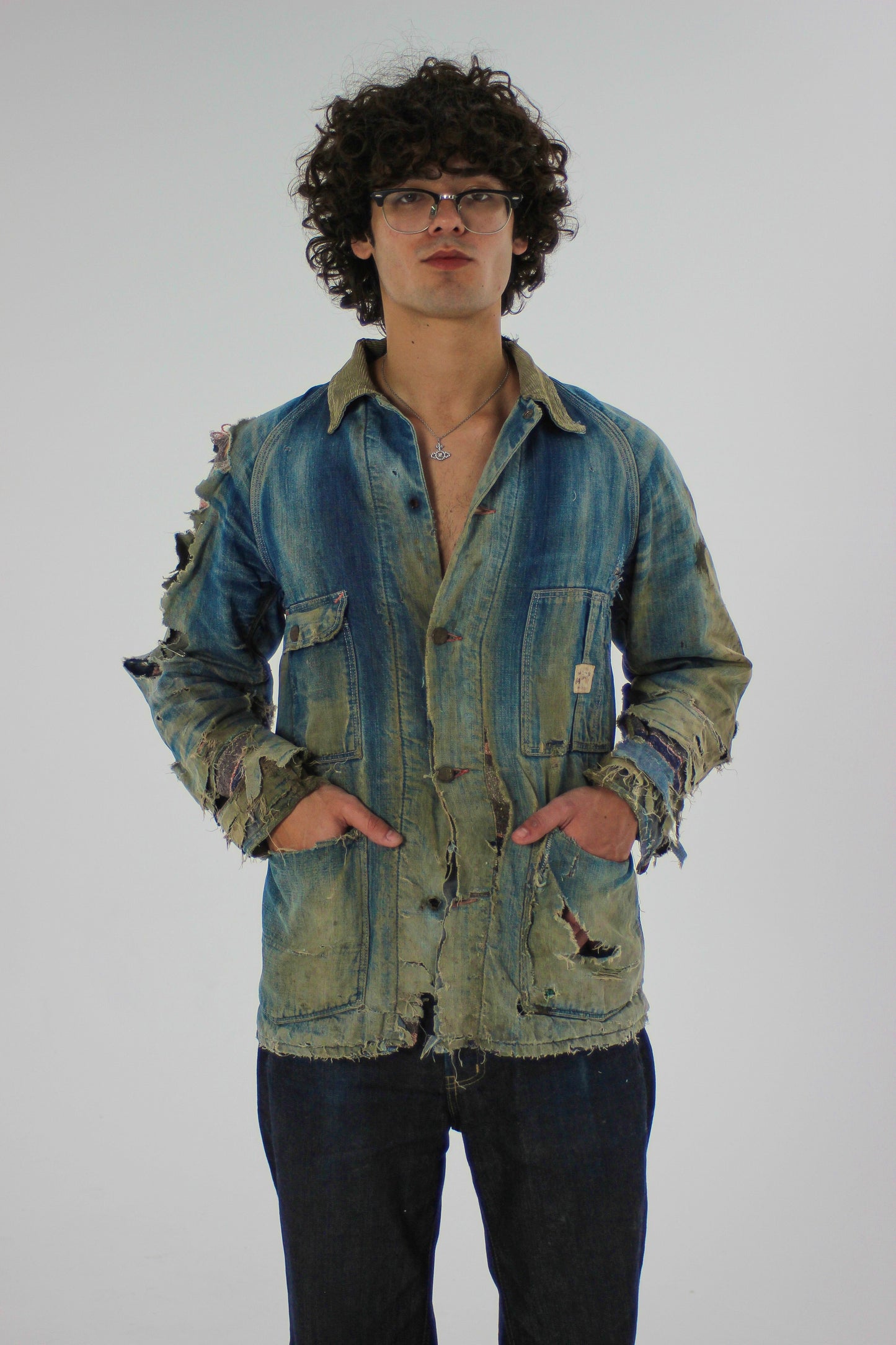 1940s Heavily Distressed and Sun Faded Denim Chore Jacket (M/L)